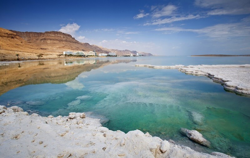 dead sea salt deposits